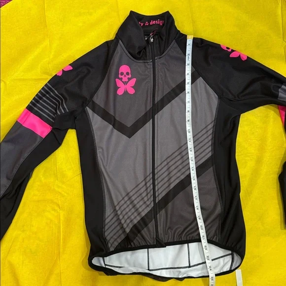 Betty Designs Black and Pink Tomboy Cycling Polar Jacket. Medium - Picture 5 of 8